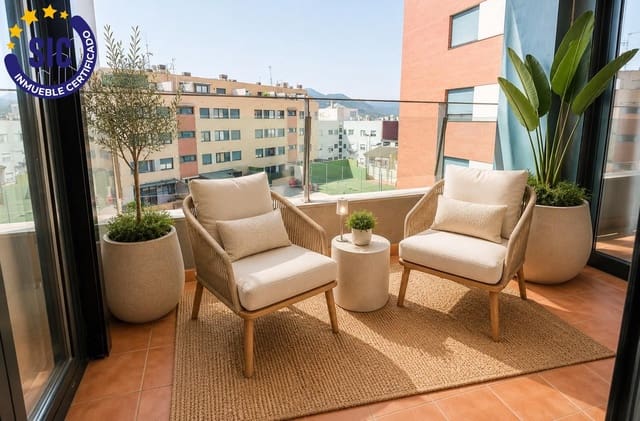 4 sovrum Takvåning till salu i Tavernes de la Valldigna med pool - 240 000 € (Ref: 9998921)