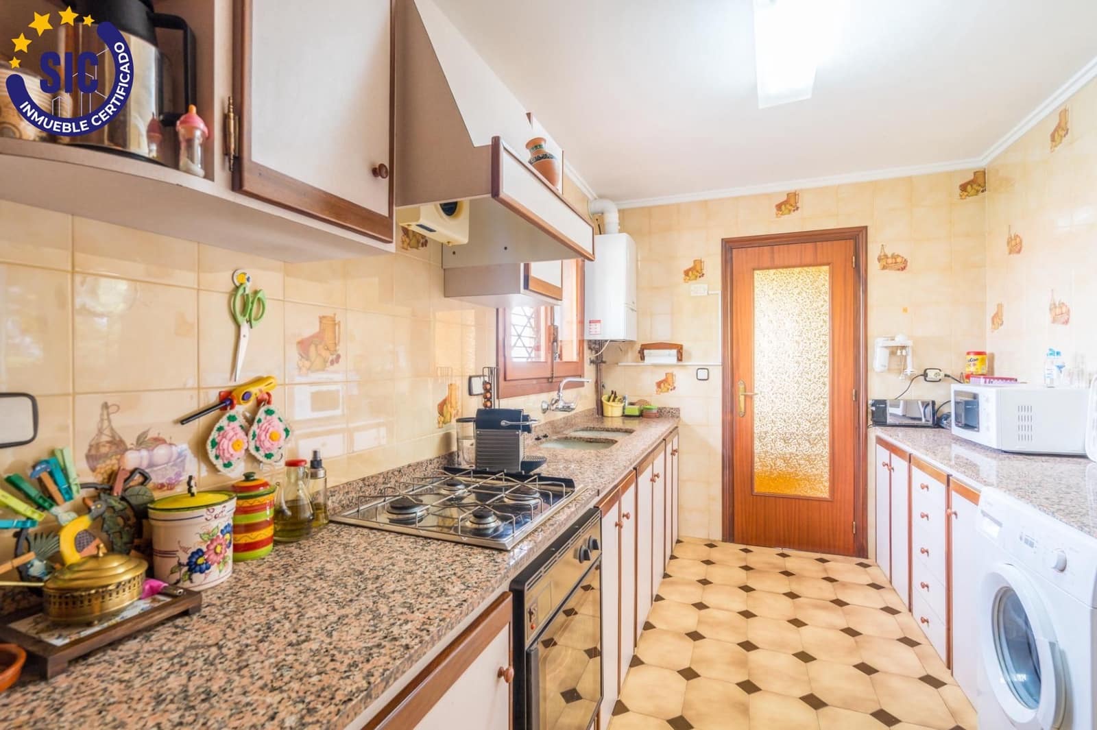 3 bedroom Villa for sale in Chiva with pool garage - € 380,000 (Ref: 9999689)