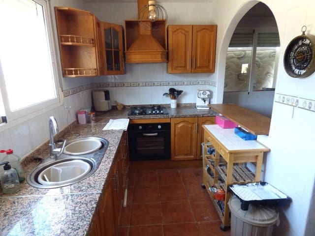 3 Zimmer Villa zu verkaufen in Relleu mit Pool - 249.500 € (Ref: 10026871)