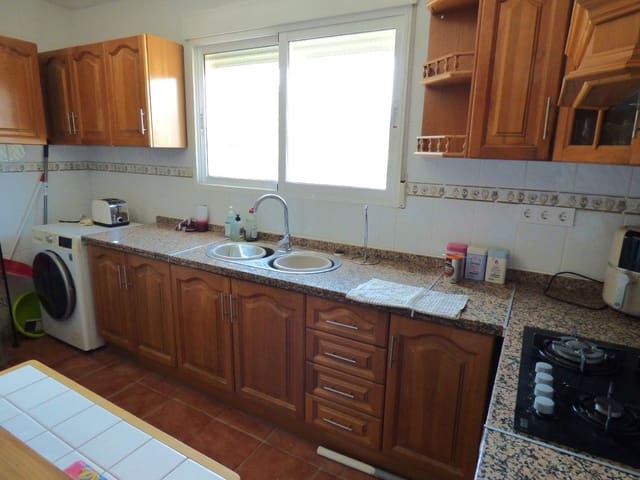 3 Zimmer Villa zu verkaufen in Relleu mit Pool - 249.500 € (Ref: 10026871)