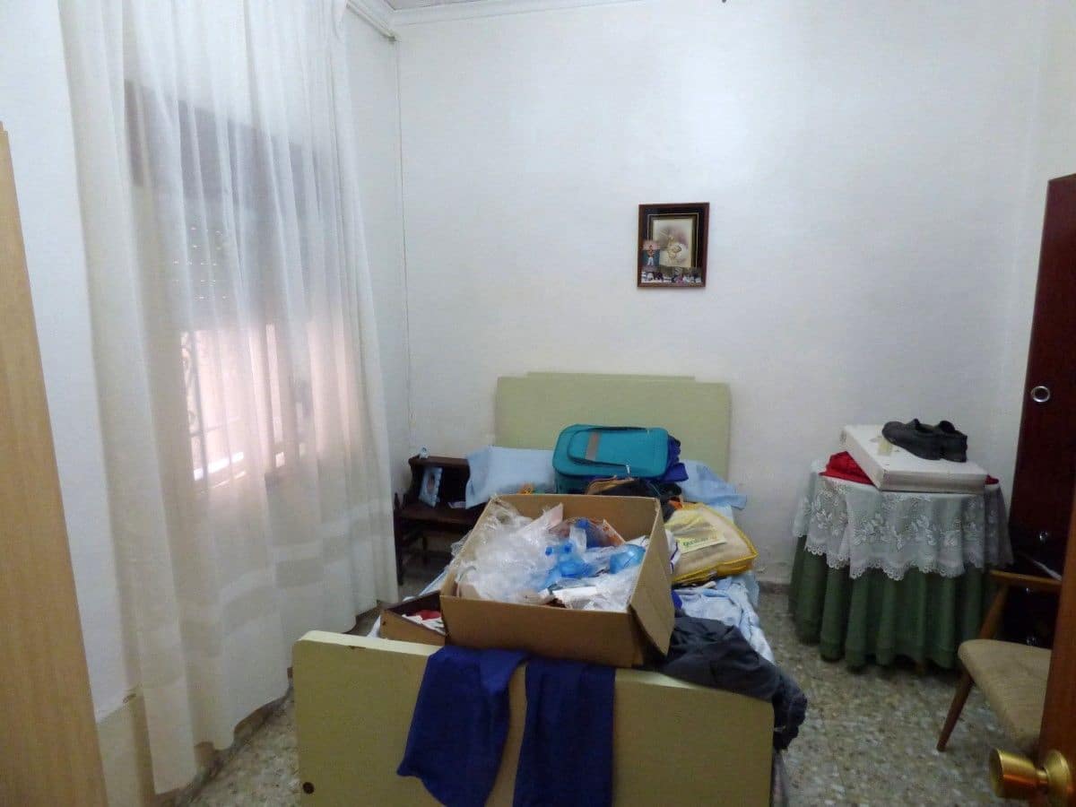 7 bedroom Townhouse for sale in Relleu - € 235,000 (Ref: 10077666)