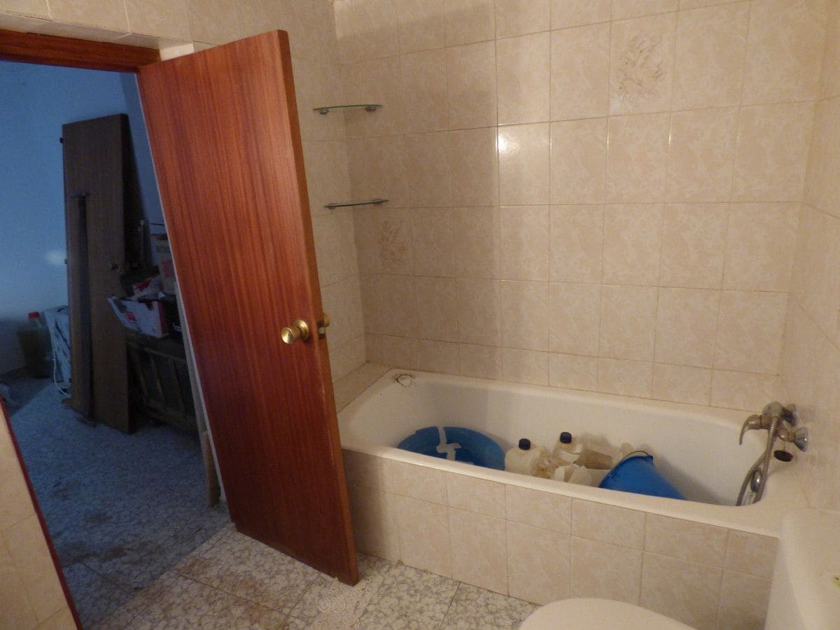 7 bedroom Townhouse for sale in Relleu - € 235,000 (Ref: 10077666)