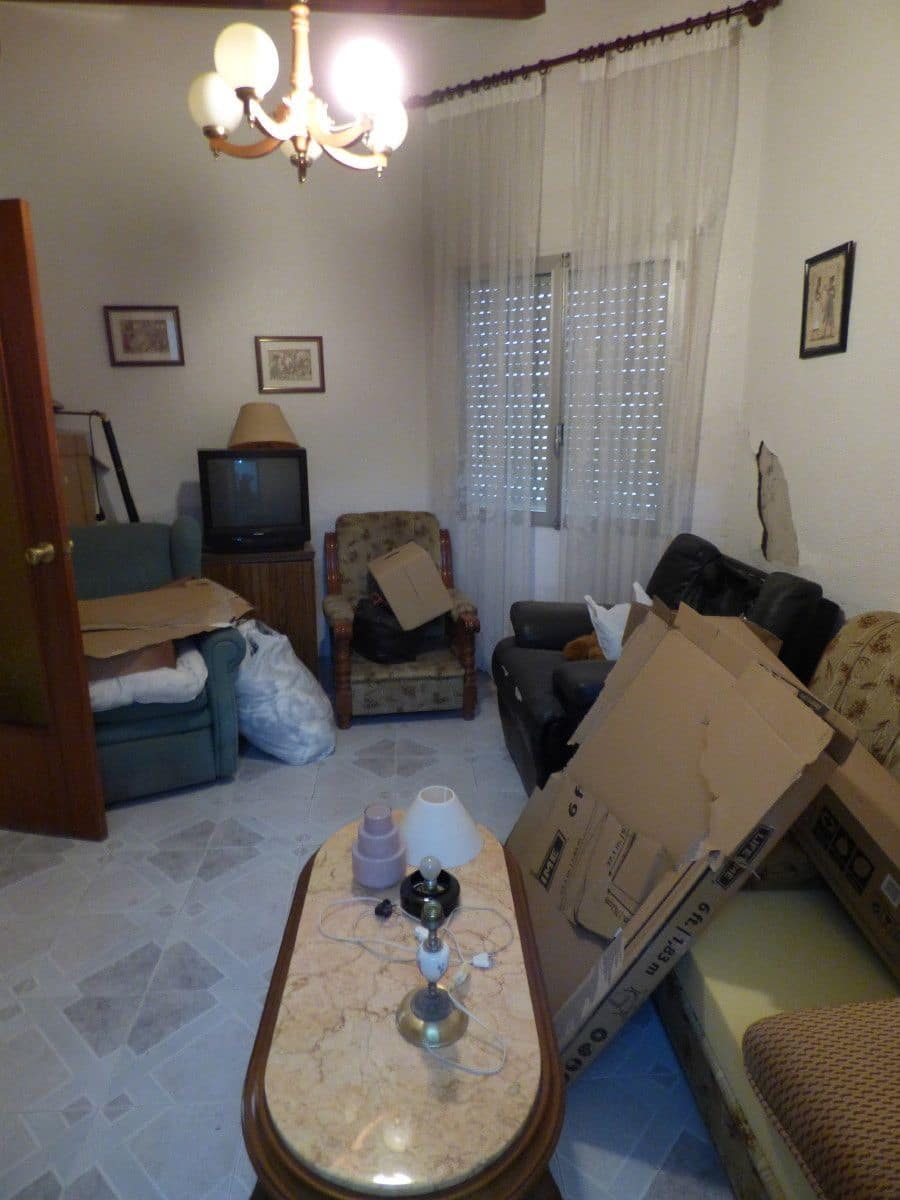 7 bedroom Townhouse for sale in Relleu - € 235,000 (Ref: 10077666)