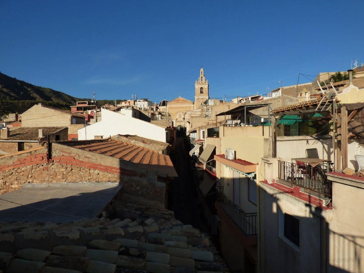 7 bedroom Townhouse for sale in Relleu - € 235,000 (Ref: 10077666)