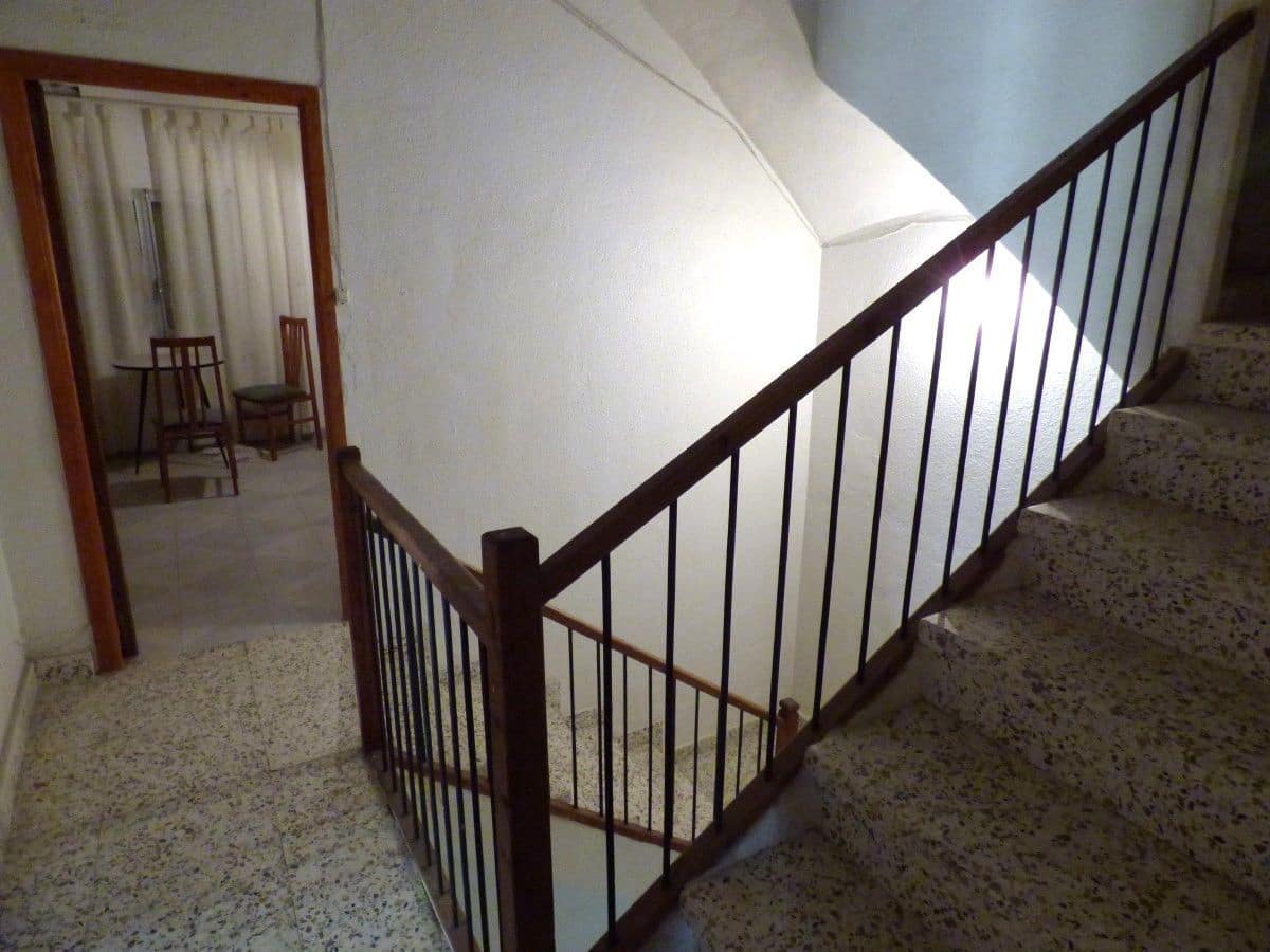 7 bedroom Townhouse for sale in Relleu - € 235,000 (Ref: 10077666)