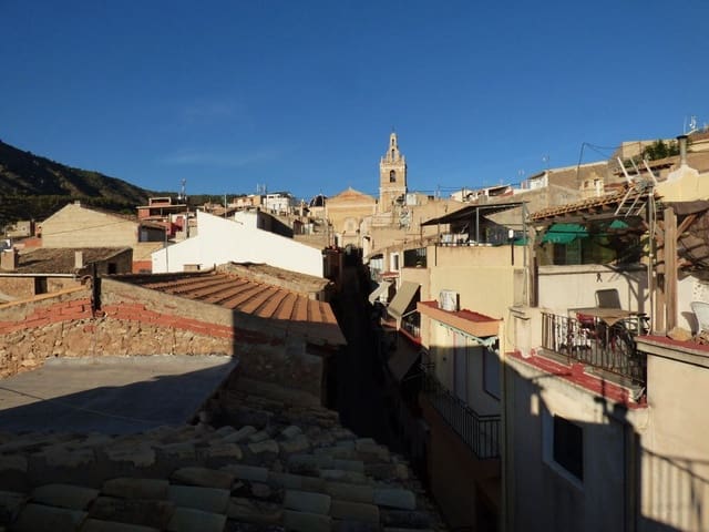 7 bedroom Townhouse for sale in Relleu - € 235,000 (Ref: 10077666)