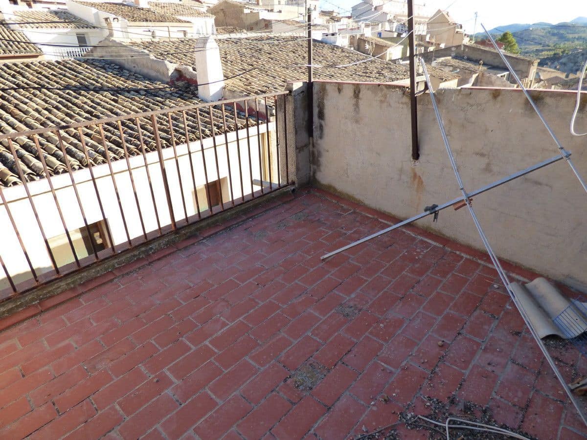 7 bedroom Townhouse for sale in Relleu - € 235,000 (Ref: 10077666)