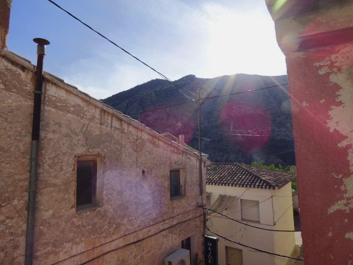 5 bedroom Townhouse for sale in Orxeta with garage - € 310,000 (Ref: 10133082)
