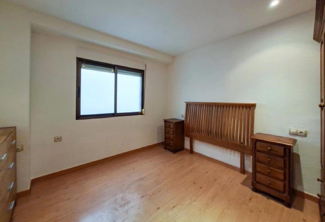Apartamento de 2 habitaciones en Benidorm en venta - 240.000 € (Ref: 10164227)