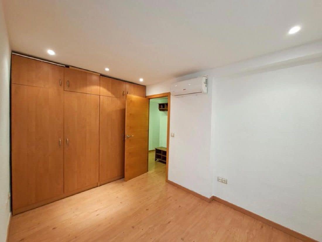 Apartamento de 2 habitaciones en Benidorm en venta - 240.000 € (Ref: 10164227)