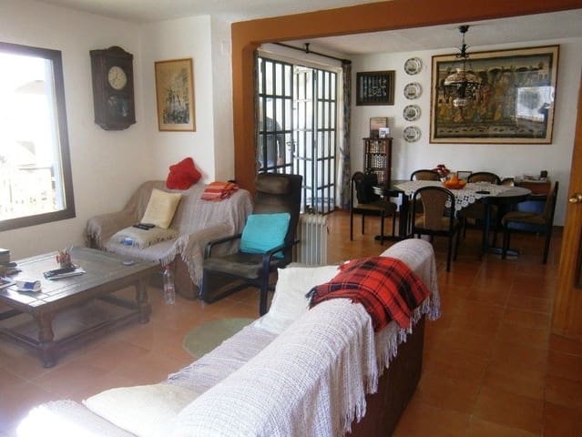 4 soverom Villa til salgs i Sierra Helada, Benidorm med svømmebasseng garasje - € 450 000 (Ref: 3158186)