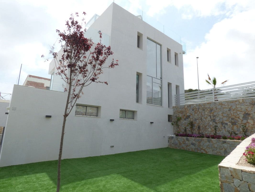 3 bedroom Villa for sale in Finestrat with pool garage - € 619,000 (Ref: 3220399)