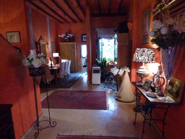 6 bedroom Townhouse for sale in Finestrat Pueblo, Finestrat - € 395,000 (Ref: 3539265)