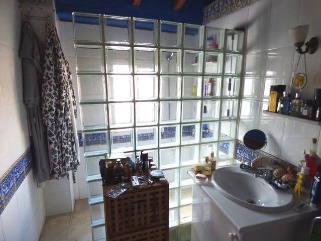 6 bedroom Townhouse for sale in Finestrat Pueblo, Finestrat - € 395,000 (Ref: 3539265)