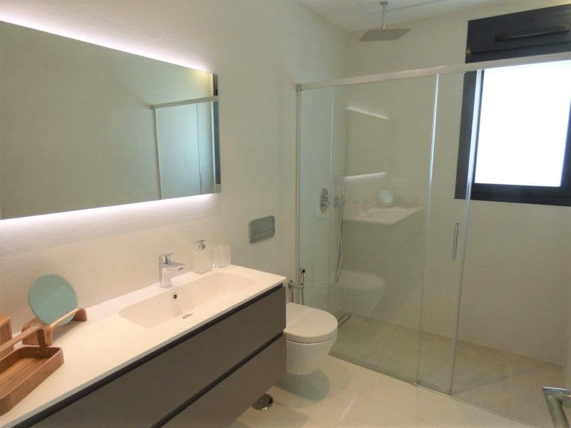 3 soveværelse Villa til salg i Finestrat med swimmingpool garage - € 654.000 (Ref: 5484834)