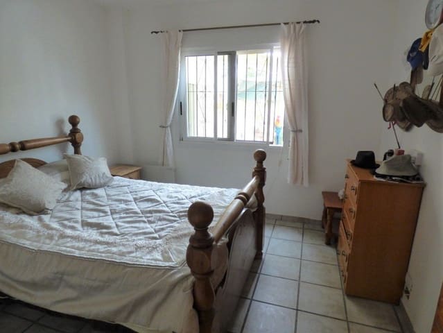 8 bedroom Villa for sale in Orxeta with pool garage - € 375,000 (Ref: 5589927)