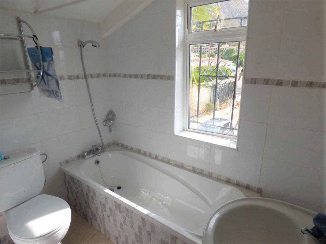 8 soveværelse Villa til salg i Orxeta med swimmingpool garage - € 375.000 (Ref: 5589927)