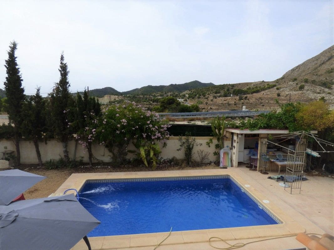 8 soveværelse Villa til salg i Orxeta med swimmingpool garage - € 375.000 (Ref: 5589927)