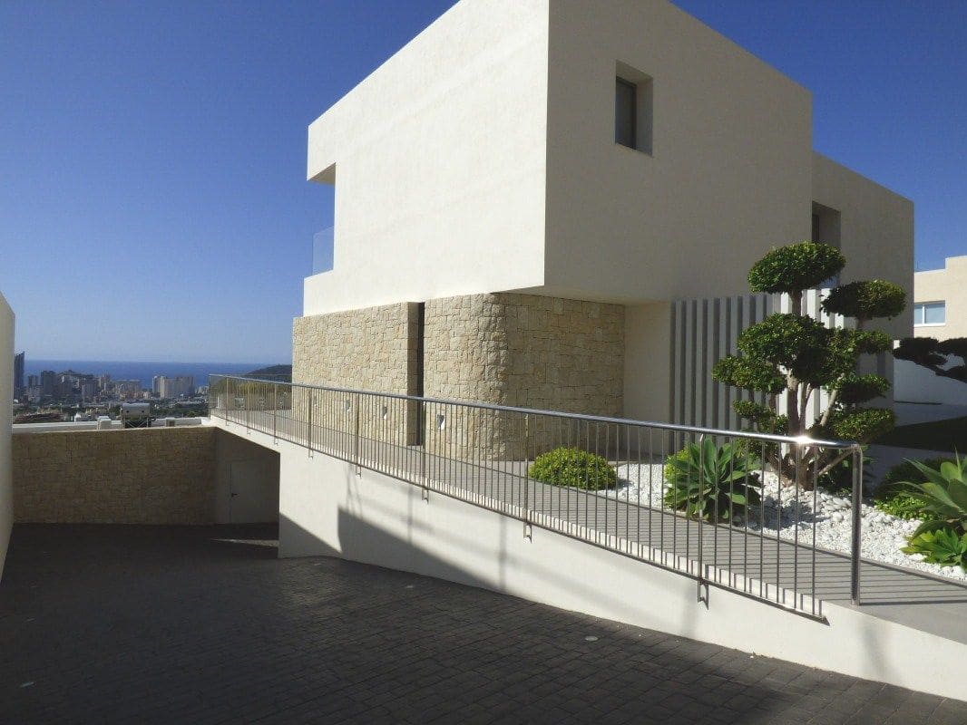 4 soverom Villa til salgs i Finestrat med svømmebasseng garasje - € 1 600 000 (Ref: 6303038)