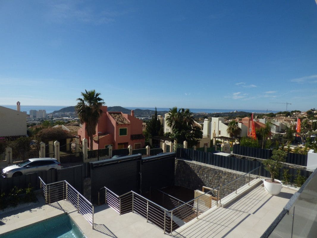 4 soverom Villa til salgs i Finestrat med svømmebasseng garasje - € 1 750 000 (Ref: 7346758)