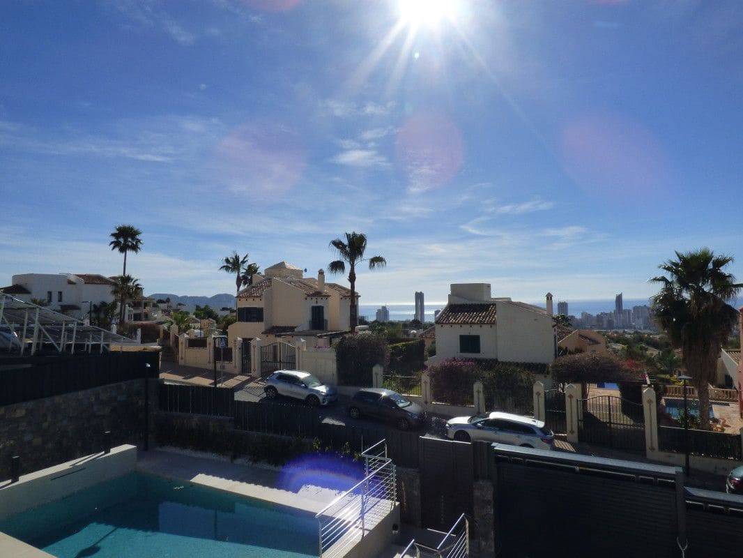 4 soverom Villa til salgs i Finestrat med svømmebasseng garasje - € 1 750 000 (Ref: 7346758)