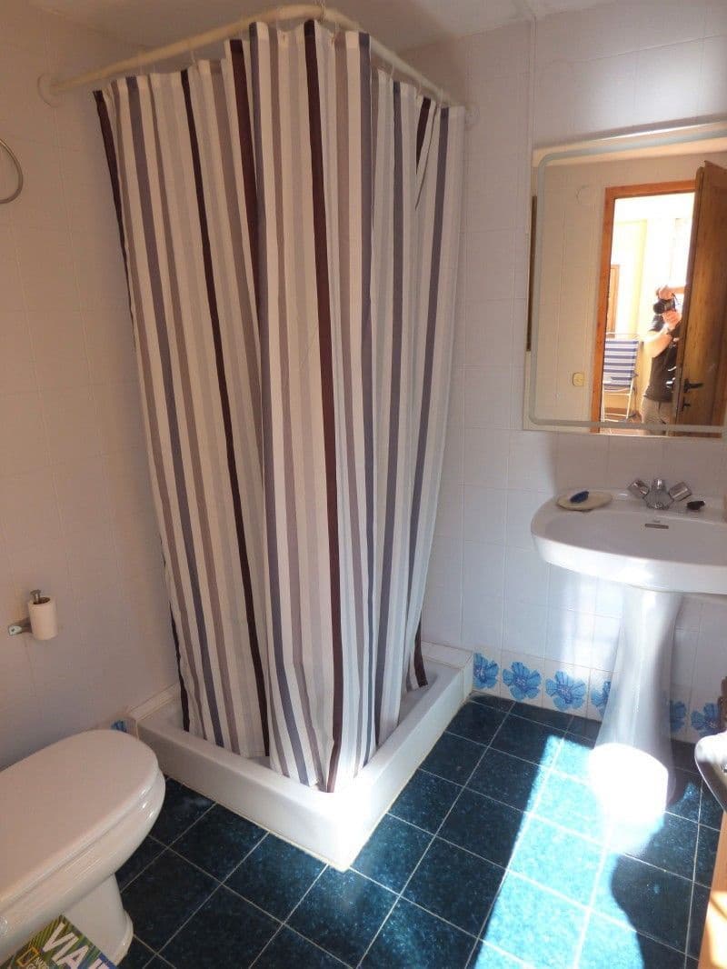 8 soveværelse Byhus til salg i Sella med swimmingpool - € 470.000 (Ref: 7445493)