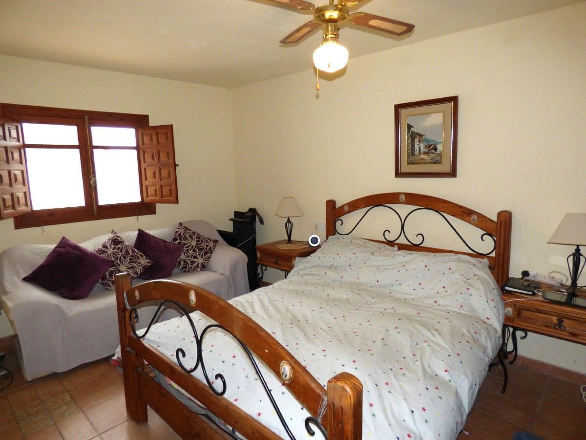 3 bedroom Villa for sale in Orxeta with pool garage € 290,000 (Ref 8026988)