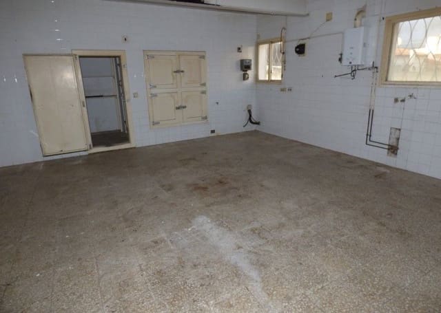 3 bedroom Commercial for sale in Albir, Alfaz del Pi / L'Alfàs del Pi with garage - € 395,000 (Ref: 8504026)