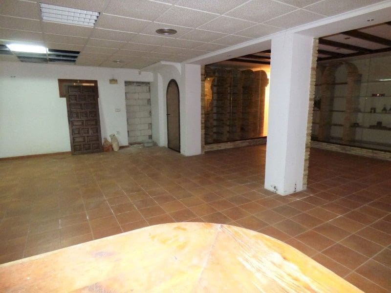 3 soveværelse Erhverv til salg i Alfaz del Pi / L'Alfas del Pi med garage - € 395.000 (Ref: 8504026)