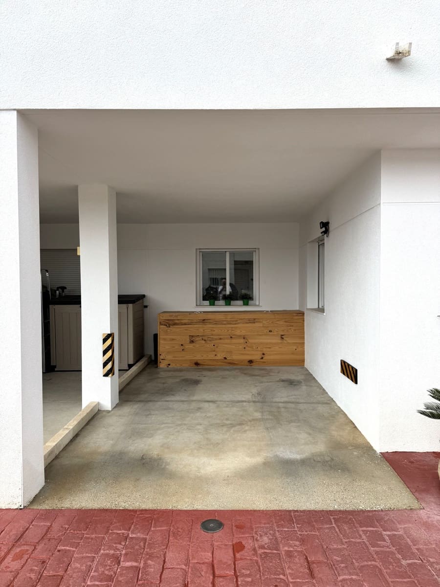 3 soverom Kjedet enebolig til salgs i Relleu med svømmebasseng garasje - € 245 000 (Ref: 9306305)