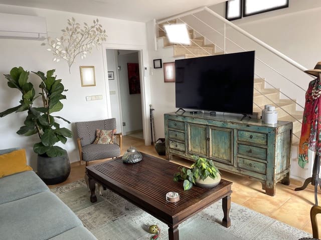 3 Zimmer Doppelhaus zu verkaufen in Relleu mit Pool Garage - 245.000 € (Ref: 9306305)