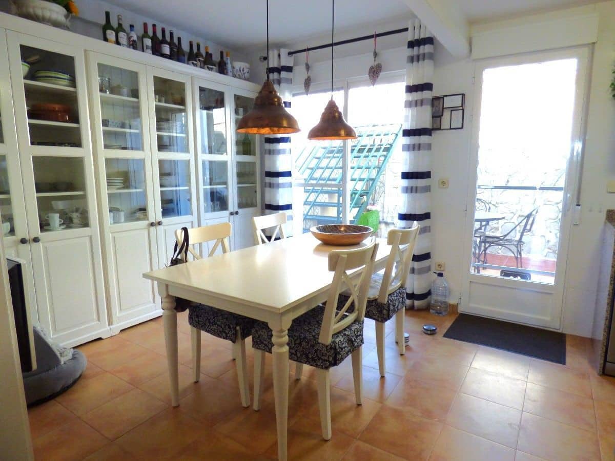 3 bedroom Semi-detached Villa for sale in Relleu with pool garage - € 231,900 (Ref: 9306305)