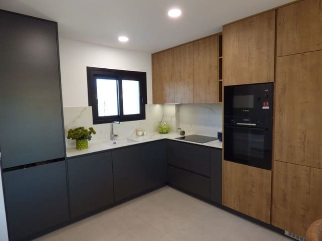 2 makuuhuone Huoneisto myytävänä paikassa La Villajoyosa / Vila Joiosa mukana uima-altaan 
autotalli - 349 000 € (Ref: 9337565)