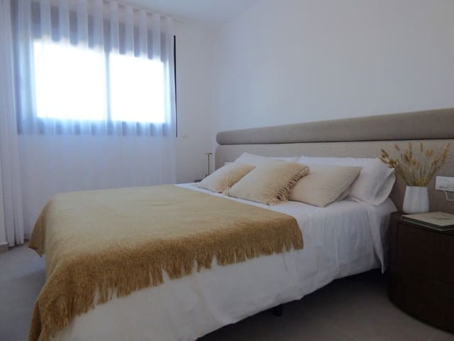 2 makuuhuone Huoneisto myytävänä paikassa La Villajoyosa / Vila Joiosa mukana uima-altaan 
autotalli - 349 000 € (Ref: 9337565)