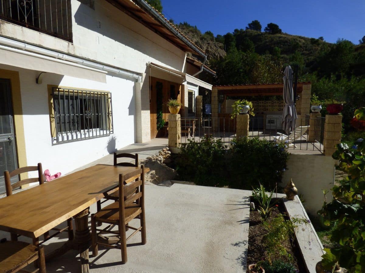 3 quarto Moradia para venda em Orxeta com garagem - 345 000 € (Ref: 9382421)