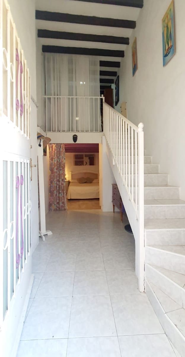 1 bedroom Townhouse for sale in La Villajoyosa / Vila Joiosa - € 121,000 (Ref: 9433204)