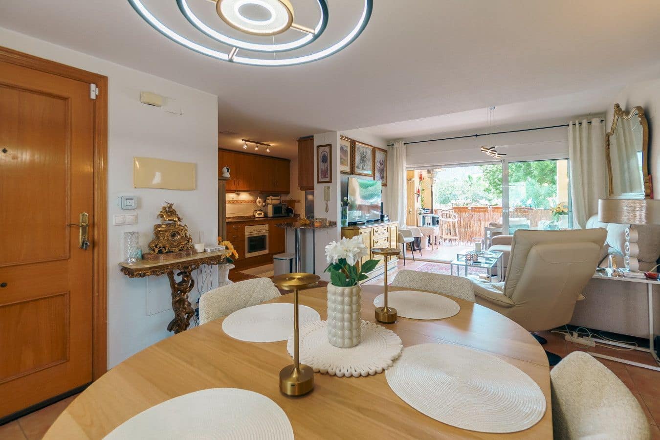 2 soverom Leilighet til salgs i Albir med svømmebasseng garasje - € 299 000 (Ref: 9448965)