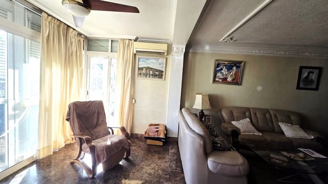 3 soveværelse Lejlighed til salg i Benidorm med swimmingpool garage - € 470.000 (Ref: 9530074)