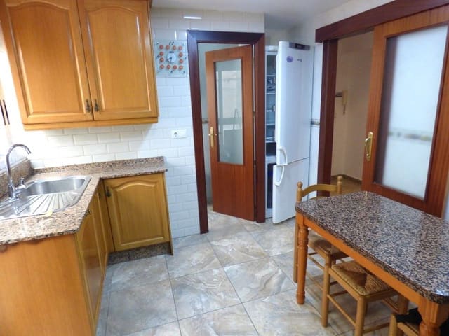 4 soveværelse Lejlighed til salg i Benidorm med garage - € 380.000 (Ref: 9558461)