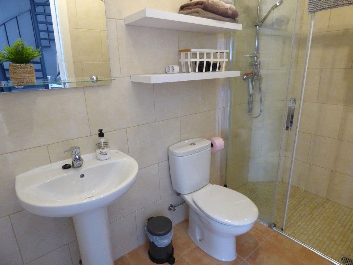 3 makuuhuone Paritalo myytävänä paikassa Callosa d'En Sarria mukana uima-altaan 
autotalli - 315 000 € (Ref: 9564823)