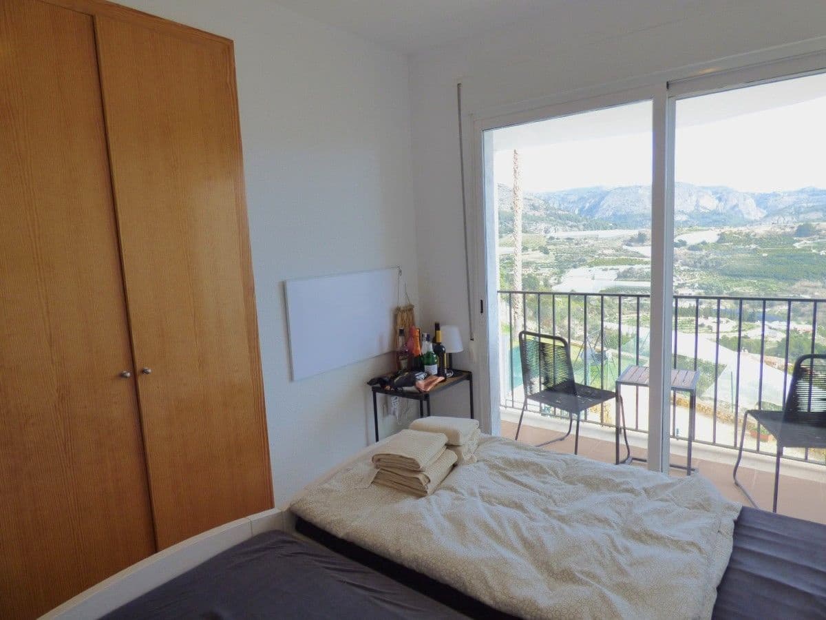 3 makuuhuone Paritalo myytävänä paikassa Callosa d'En Sarria mukana uima-altaan 
autotalli - 315 000 € (Ref: 9564823)