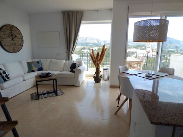 3 makuuhuone Paritalo myytävänä paikassa Callosa d'En Sarrià mukana uima-altaan 
autotalli - 315 000 € (Ref: 9564823)