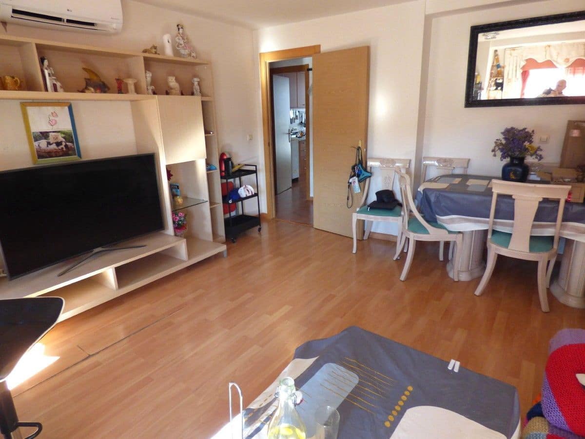 2 bedroom Apartment for sale in La Villajoyosa / Vila Joiosa - € 145,500 (Ref: 9611142)