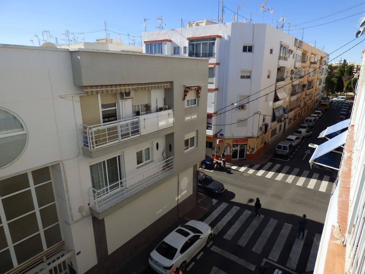 2 bedroom Apartment for sale in La Villajoyosa / Vila Joiosa - € 145,500 (Ref: 9611142)