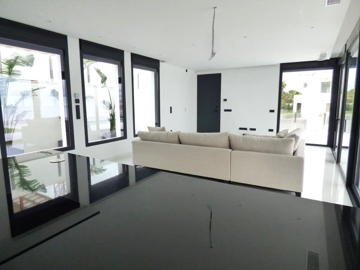 3 bedroom Villa for sale in Finestrat with pool garage - € 1,200,000 (Ref: 9655721)