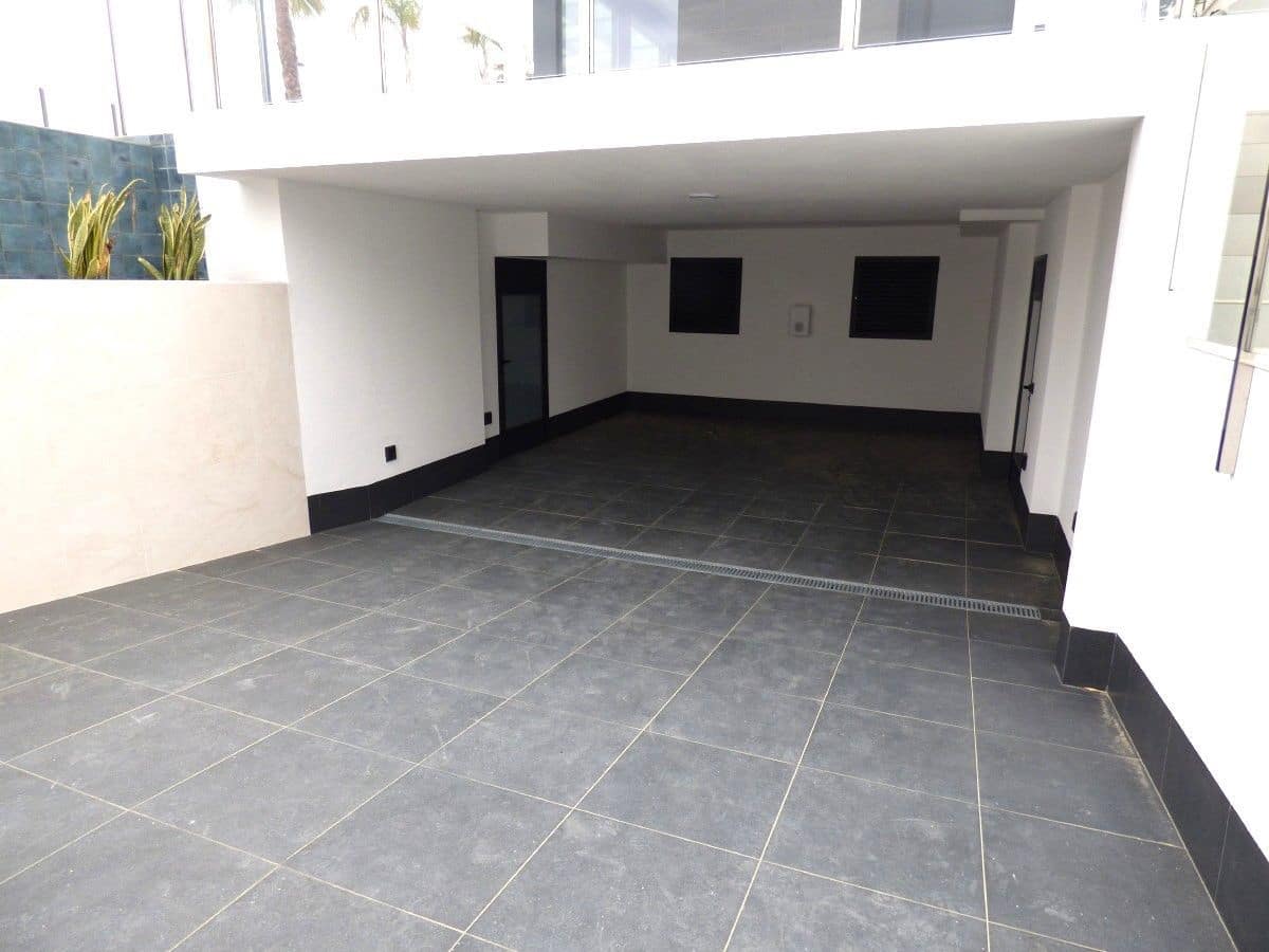 3 bedroom Villa for sale in Finestrat with pool garage - € 1,200,000 (Ref: 9655721)