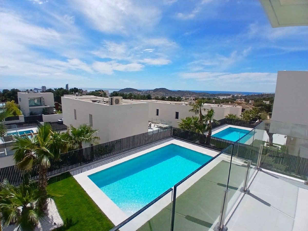 3 bedroom Villa for sale in Finestrat with pool garage - € 1,195,000 (Ref: 9744055)
