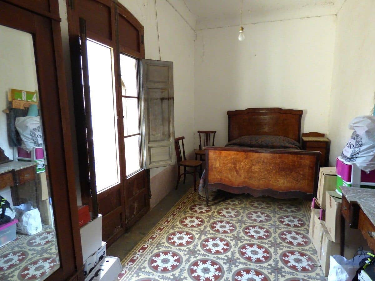 4 makuuhuone Omakotitalo myytävänä paikassa Relleu - 149 000 € (Ref: 9755363)