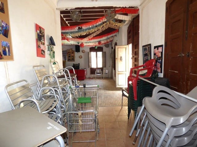 4 makuuhuone Omakotitalo myytävänä paikassa Relleu - 149 000 € (Ref: 9755363)