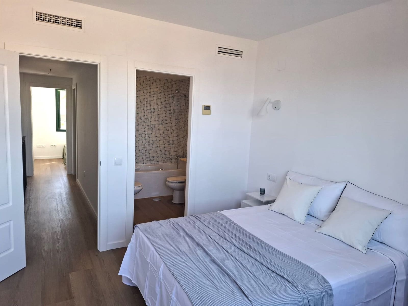 2 bedroom Semi-detached Villa for sale in Finestrat with pool garage - € 295,000 (Ref: 9788036)